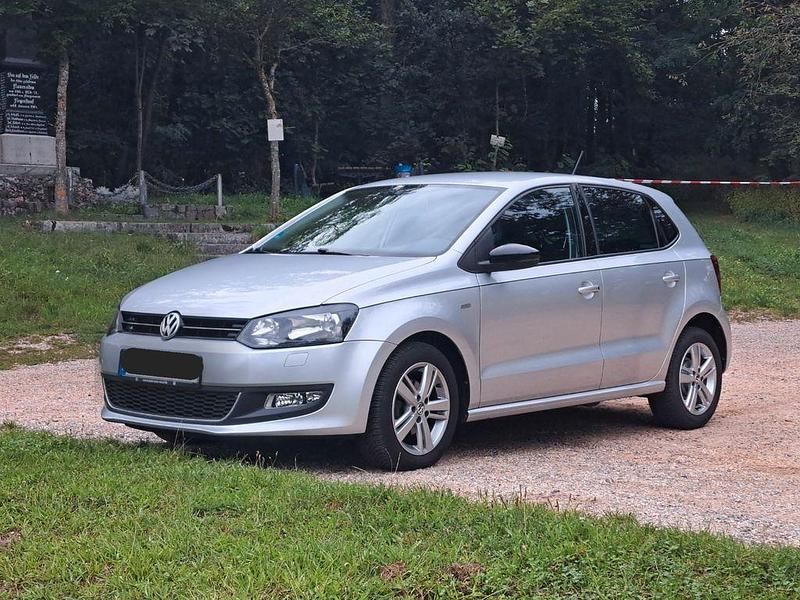Gebraucht VW Polo Match 69 PS (50 kW) 2013 Silber Kleinwagen