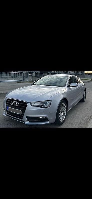 Grau Gebraucht 2016 Audi A5 Coupé | 16.500 € (Fairer Preis) - Bild 1/4