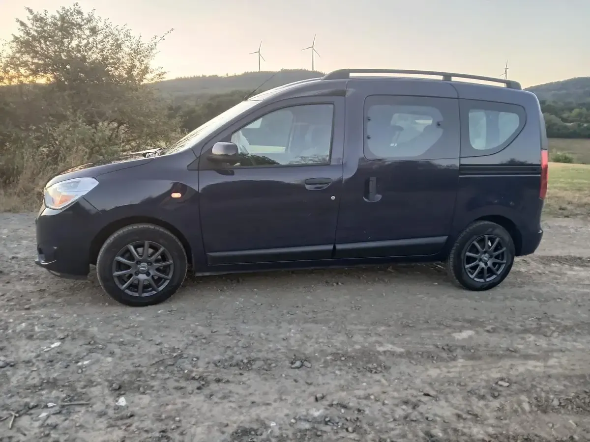 Gebraucht Dacia Dokker 116 PS (85 kW) 2013 Blau Van / Kleinbus