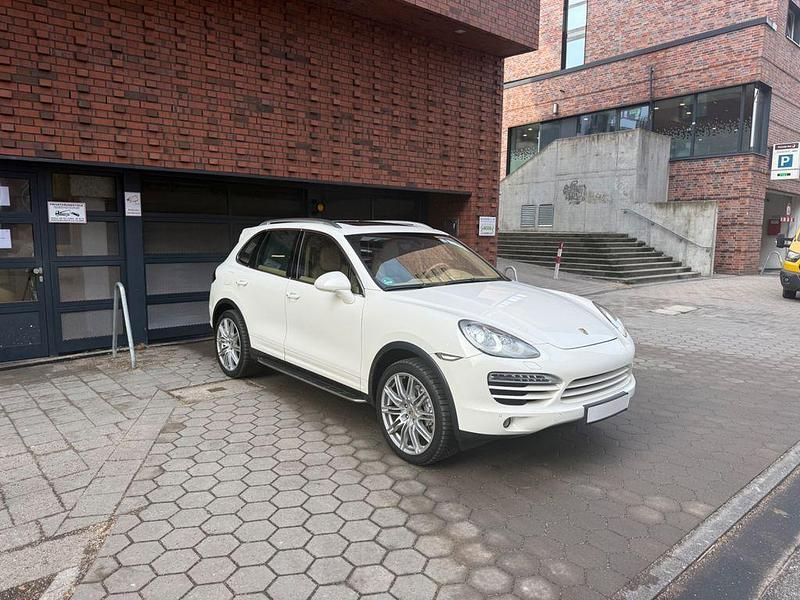 Gebraucht Porsche Cayenne S 400 PS (294 kW) 2011 Weiß SUV
