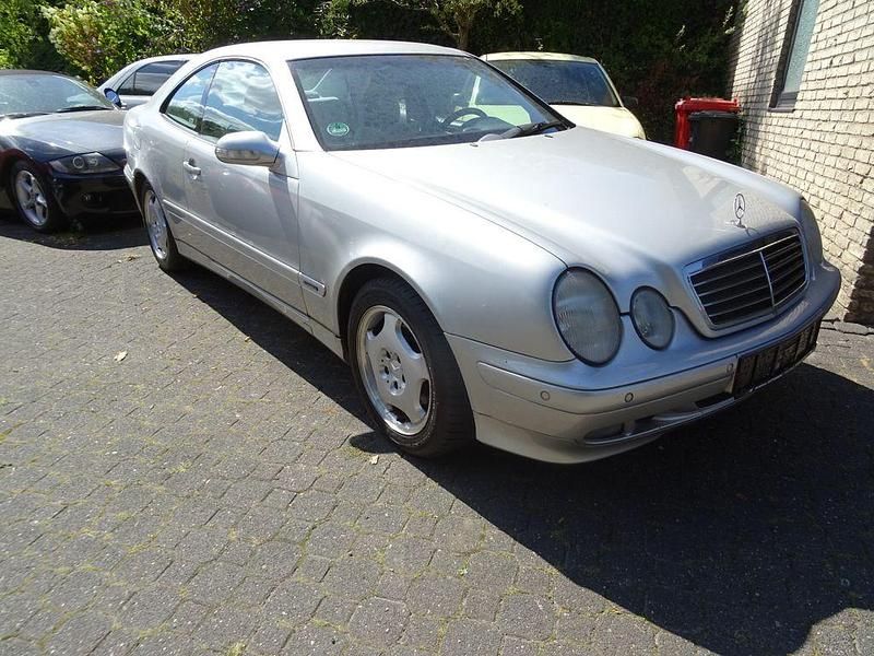 Silber Gebraucht 1999 Mercedes CLK200 Elegance Coupé | 950 € (Superpreis) - Bild 1/4
