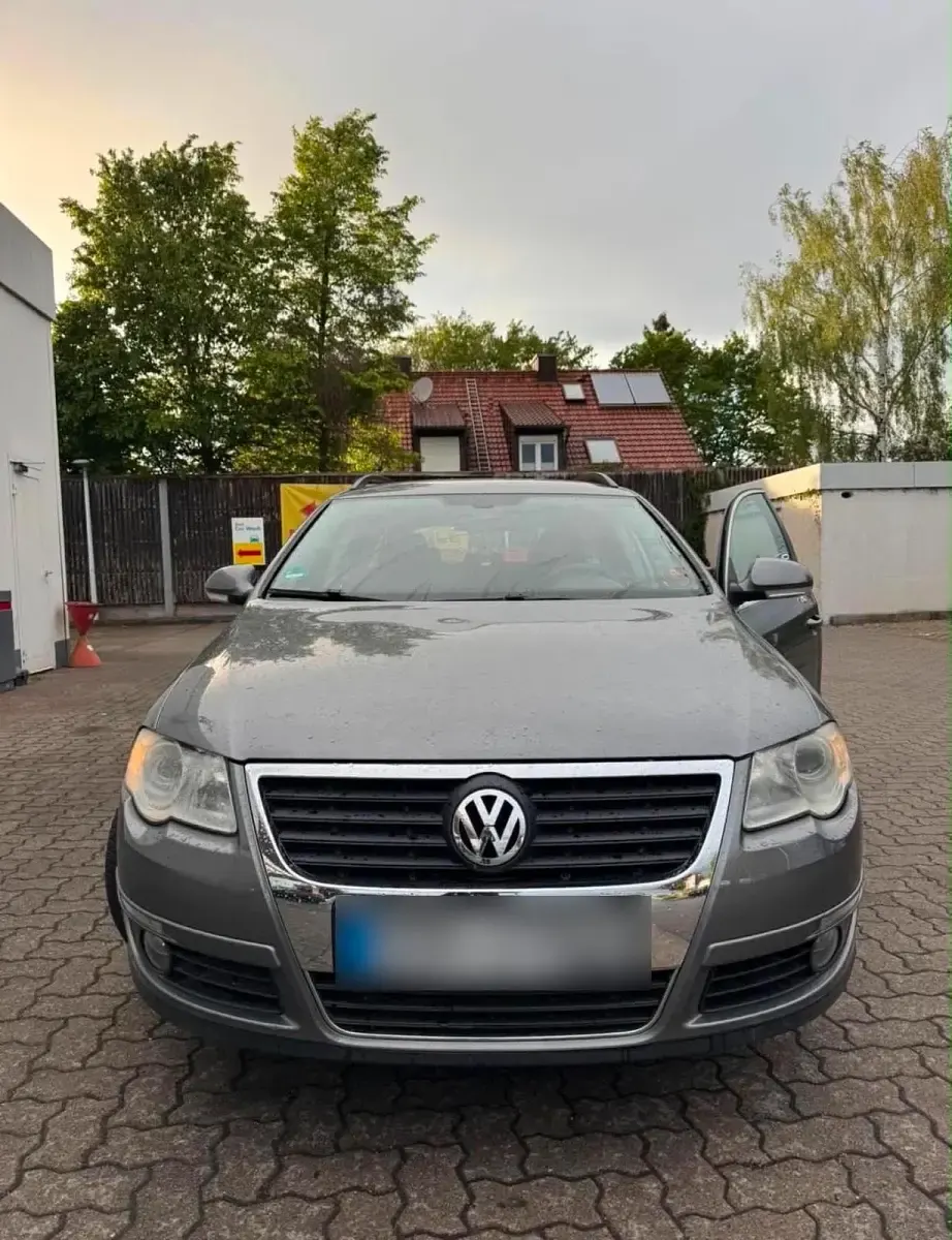 Gebraucht VW Passat 115 PS (84 kW) 2007 Grau Limousine