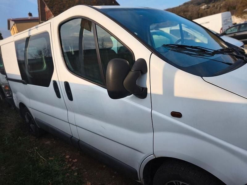 Gebraucht Opel Vivaro 101 PS (74 kW) 2006 Weiß Van / Kleinbus