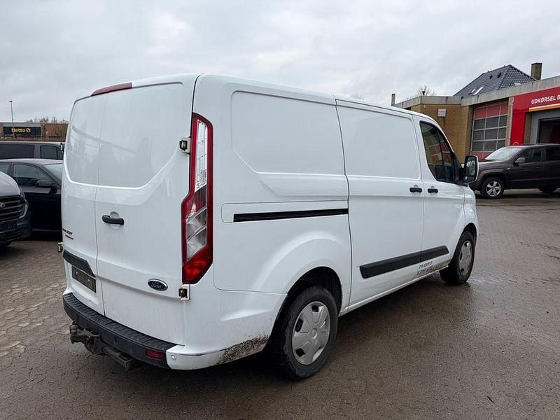 Gebraucht Ford Transit Custom 131 PS (96 kW) 2019 Weiß Van / Kleinbus
