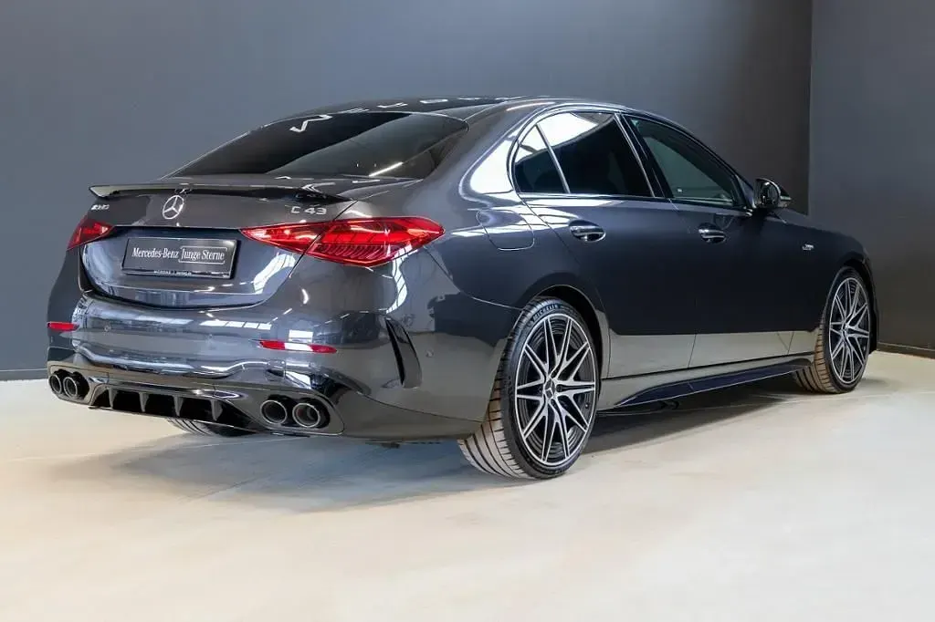 Gebraucht Mercedes C43 AMG AMG 408 PS (300 kW) 2024 Grau Limousine