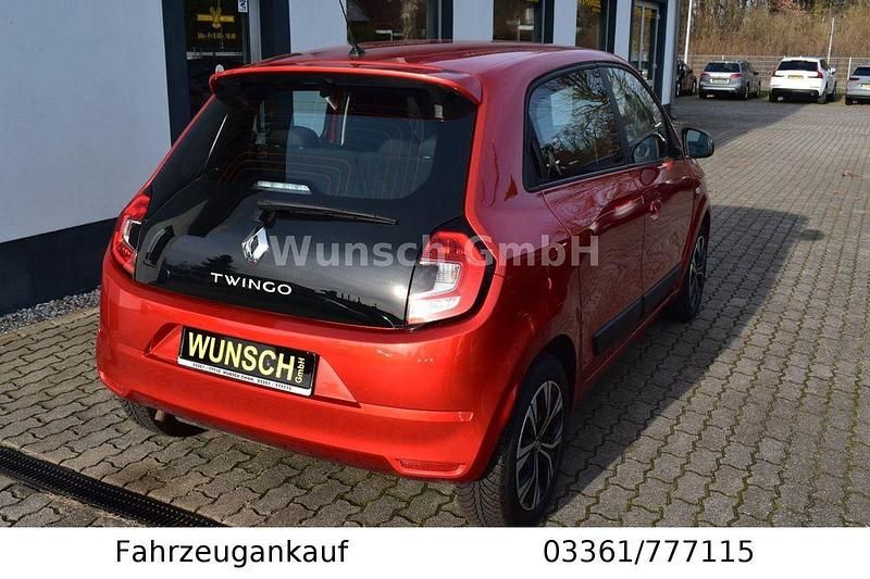 Gebraucht Renault Twingo Zen 65 PS (47 kW) 2021 Rot Kleinwagen