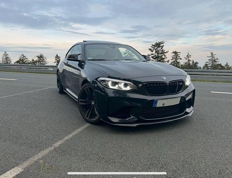 Schwarz Gebraucht 2017 BMW M2 Sport Line Coupé | 46.500 € (Etwas zu teuer) - Bild 1/4