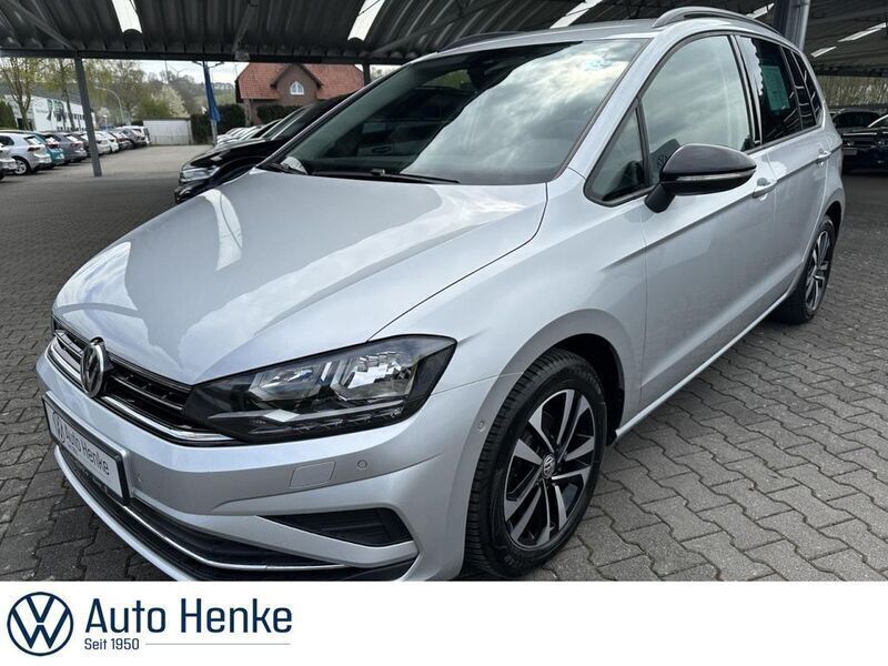 Silber Gebraucht 2020 VW Golf Sportsvan IQ Drive Van / Kleinbus | 15.895 € (Guter Preis) - Bild 1/4
