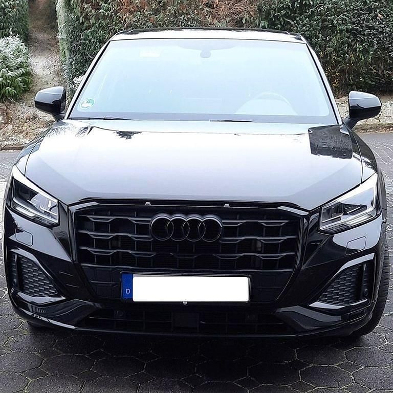 Schwarz Gebraucht 2022 Audi Q2 Advanced Plus SUV | 21.900 € (Fairer Preis) - Bild 1/4