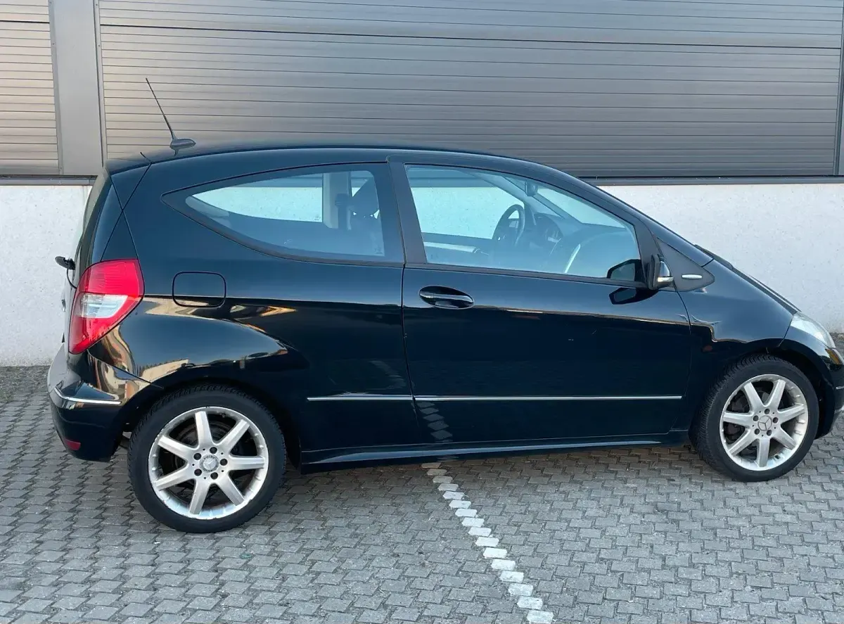 Gebraucht Mercedes A150 Avantgarde 95 PS (69 kW) 2008 Schwarz Kleinwagen
