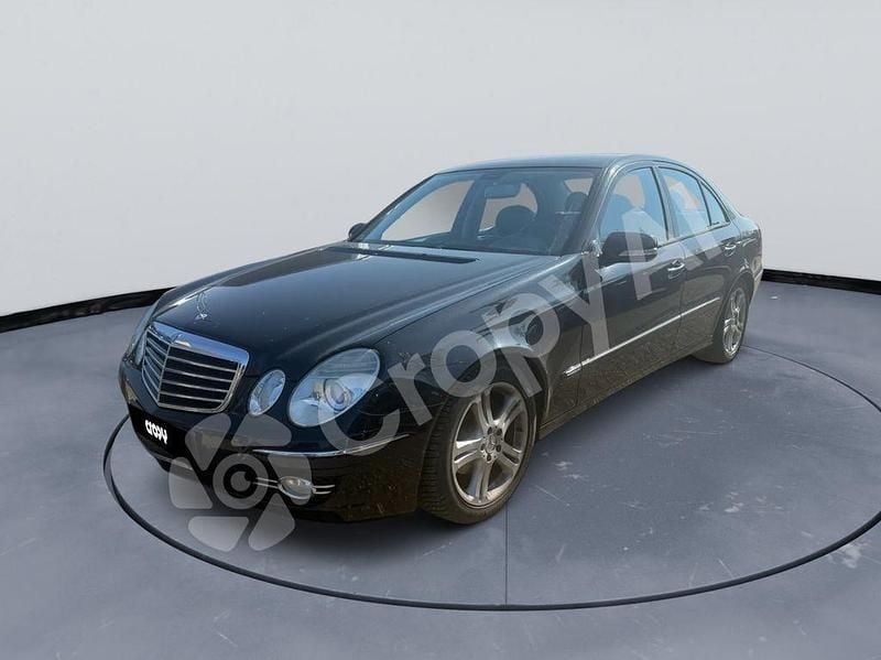 Gebraucht Mercedes E200 184 PS (135 kW) 2008 Schwarz Limousine