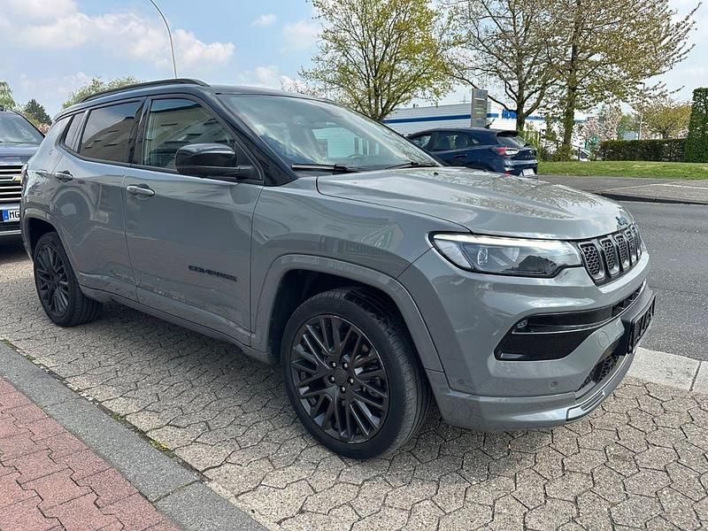 Second-hand Jeep Compass 179 CP (131 kW) 2021 Gri SUV