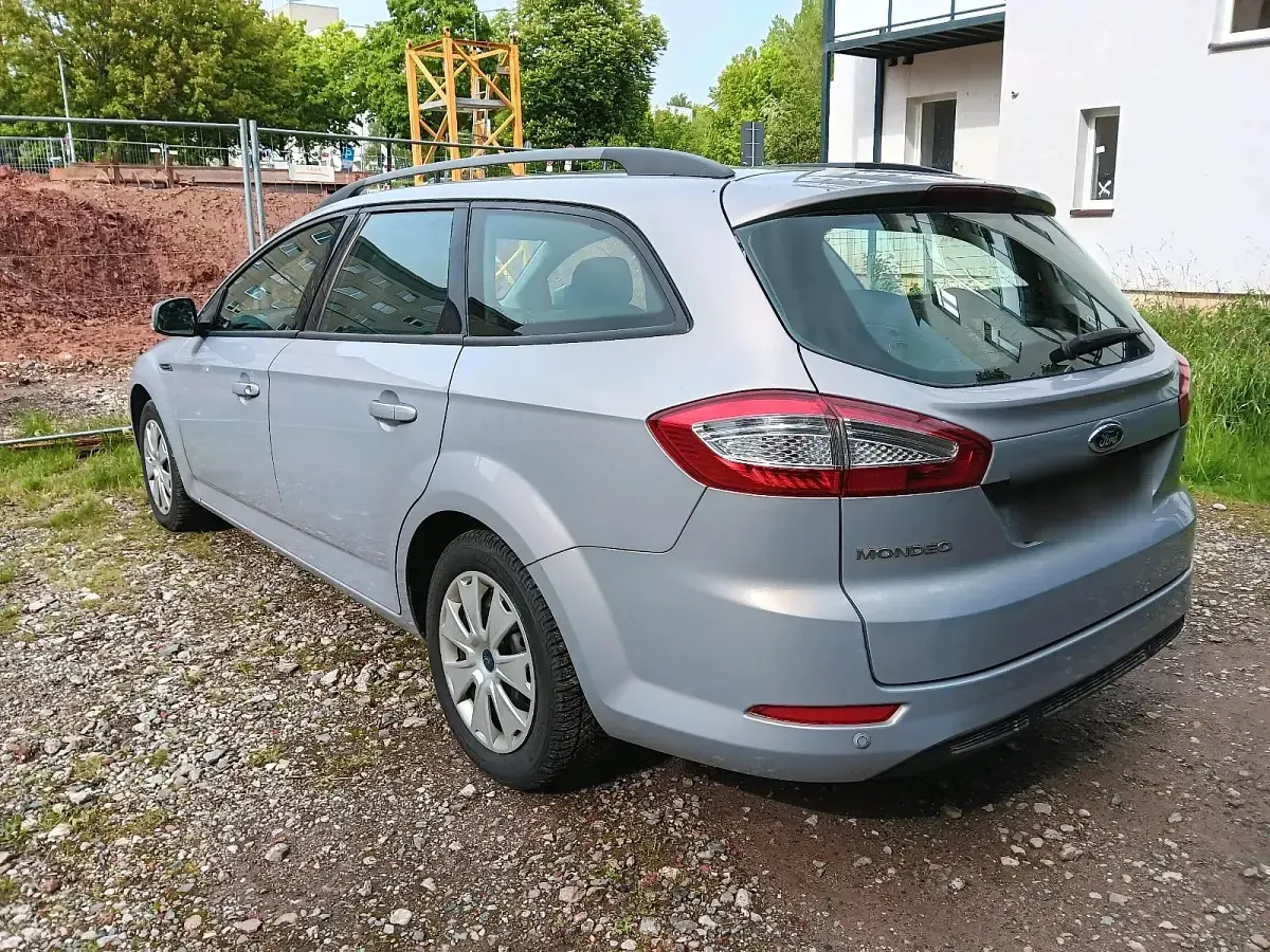 Używany Ford Mondeo 140 KM (102 kW) 2011 Srebrny Kombi