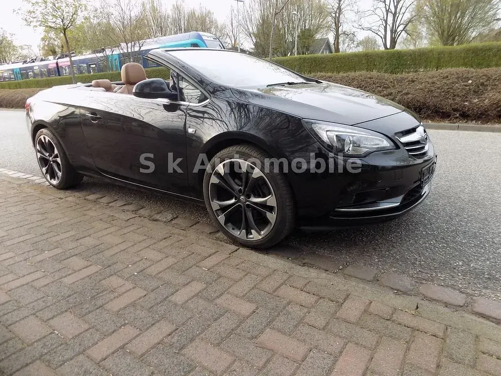 Gebraucht Opel Cascada Innovation 170 PS (125 kW) 2017 Schwarz Cabrio