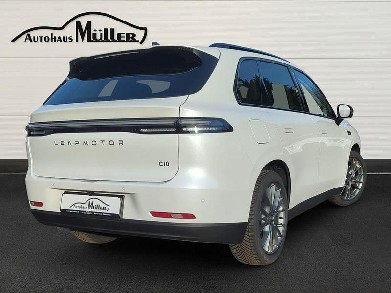 Gebraucht Leapmotor C10 215 PS (158 kW) 2026 Weiß SUV