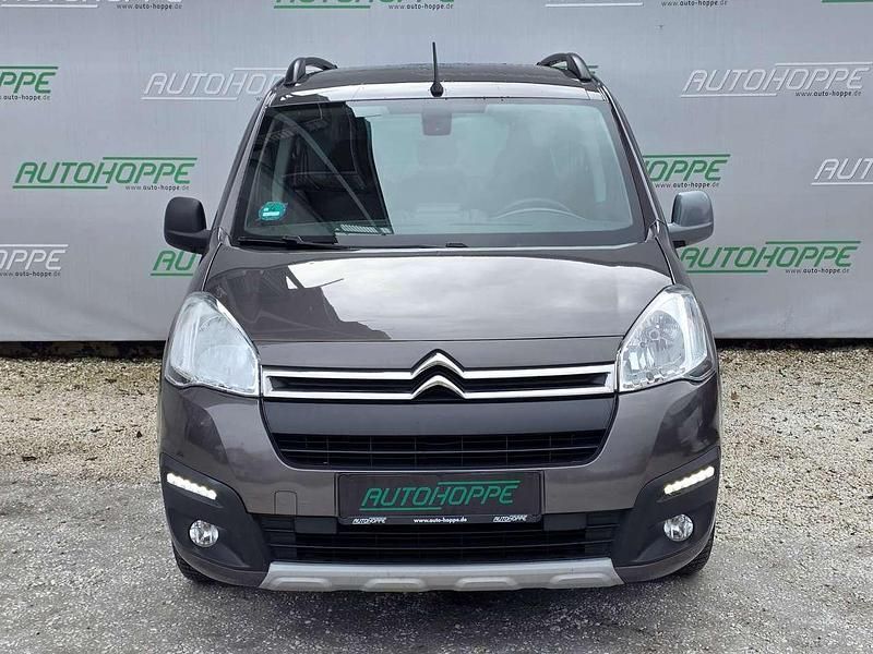 Gebraucht Citroën Berlingo XTR 120 PS (88 kW) 2016 Braun Van / Kleinbus