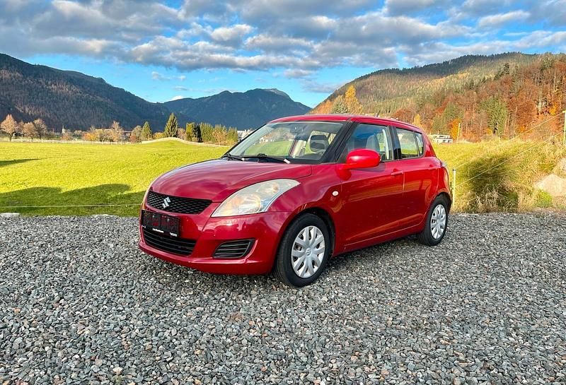 Rot Gebraucht 2011 Suzuki Swift Kleinwagen | 3.500 € (Guter Preis) - Bild 1/4
