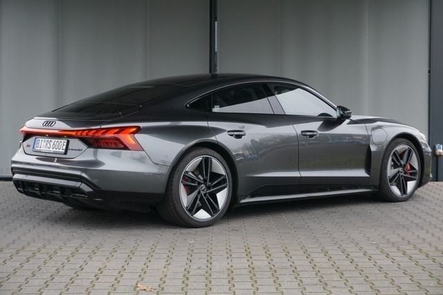 Gebraucht Audi RS e-tron GT Ambiente 475 kW (646 PS) 2023 Grau Limousine