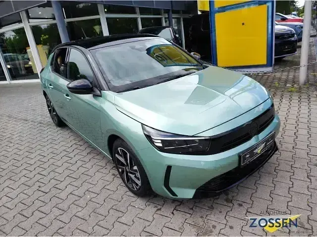 Neu Opel Corsa 101 PS (74 kW) 2026 Metallic) (gruen Kleinwagen