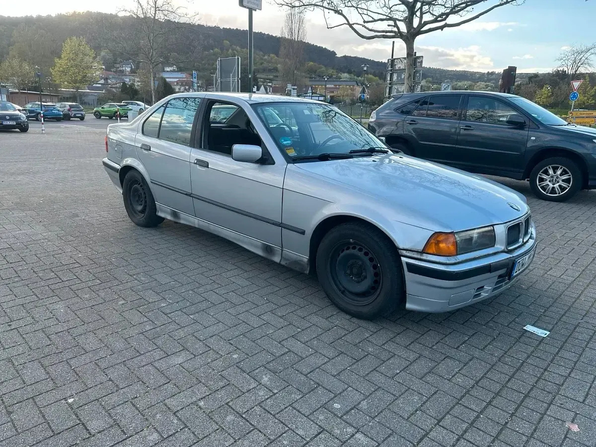 Gebraucht BMW 320 150 PS (110 kW) 1994 Limousine
