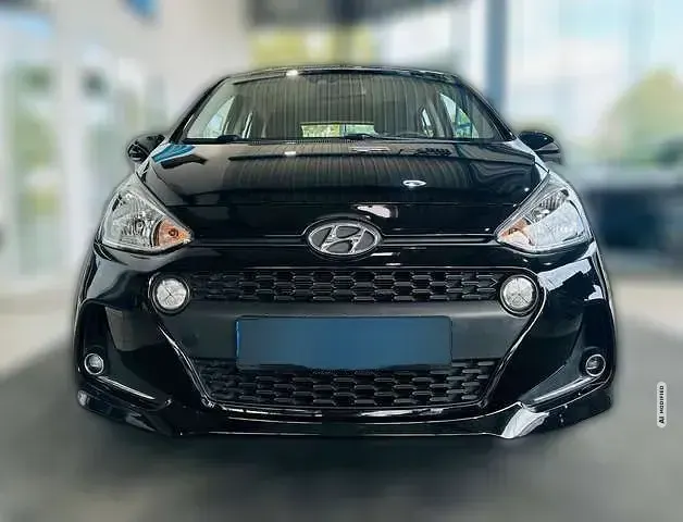 Gebraucht Hyundai i10 Style 87 PS (63 kW) 2020 Schwarz metallic Kleinwagen