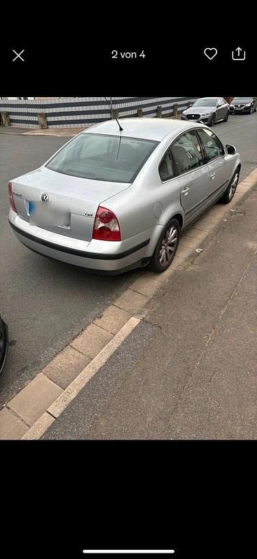 Silber Gebraucht 2005 VW Passat Limousine | 1.350 € (Superpreis) - Bild 1/4