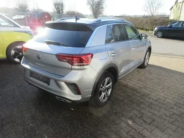 Gebraucht VW T-Roc R-line 110 PS (80 kW) 2022 Pyrit silber schwarz (metallic) SUV