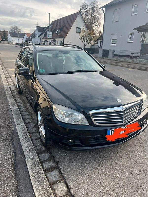 Schwarz Gebraucht 2010 Mercedes C220 Avantgarde Kombi | 4.600 € (Guter Preis) - Bild 1/4