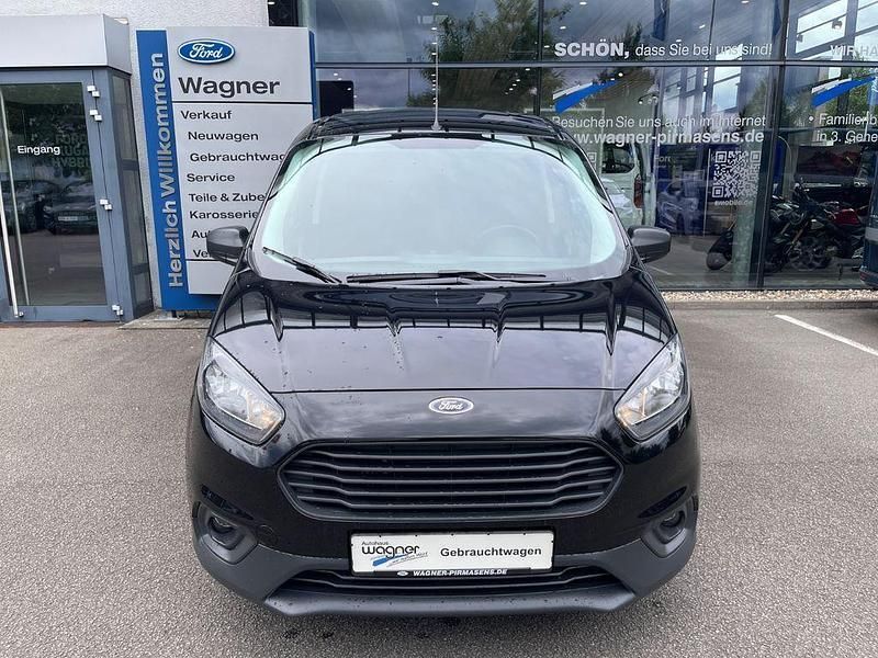 Gebraucht Ford Transit Trend 101 PS (74 kW) 2022 Schwarz Van / Kleinbus