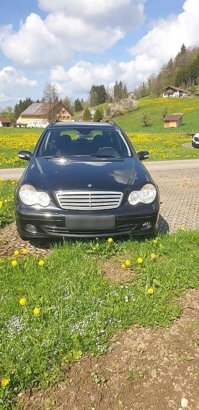 Gebraucht Mercedes C180 150 PS (110 kW) 2005 Schwarz Kombi