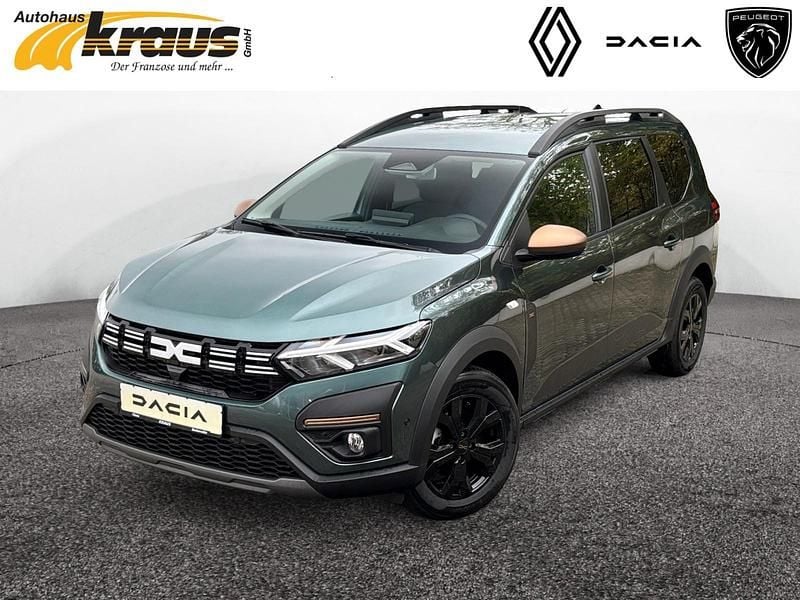 Zedergrün Neu 2025 Dacia Jogger Extreme Van / Kleinbus | 23.977 € (Etwas zu teuer) - Bild 1/4