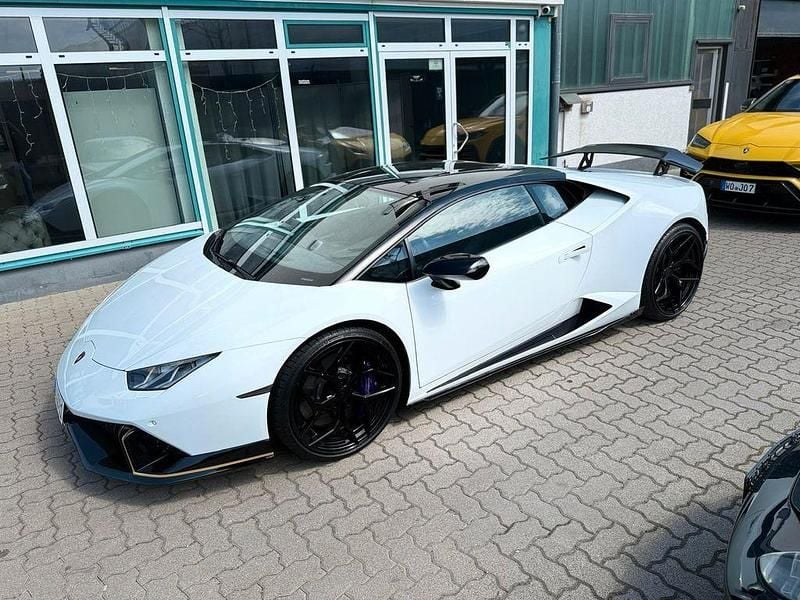 Second-hand Lamborghini Huracán 2015 Alb Coupe