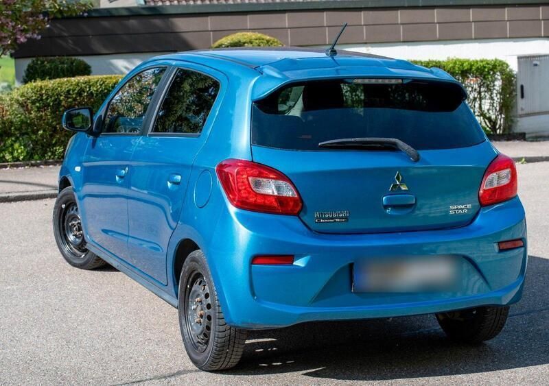 Gebraucht Mitsubishi Space Star Edition+ 80 PS (58 kW) 2016 Blau Kleinwagen