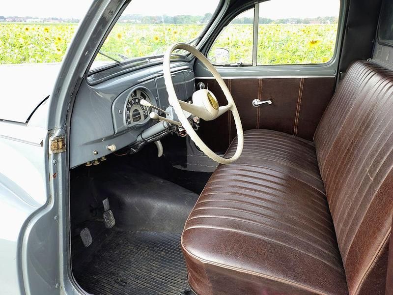 Gebraucht Peugeot 203 45 PS (33 kW) 1956 Grau Abholung