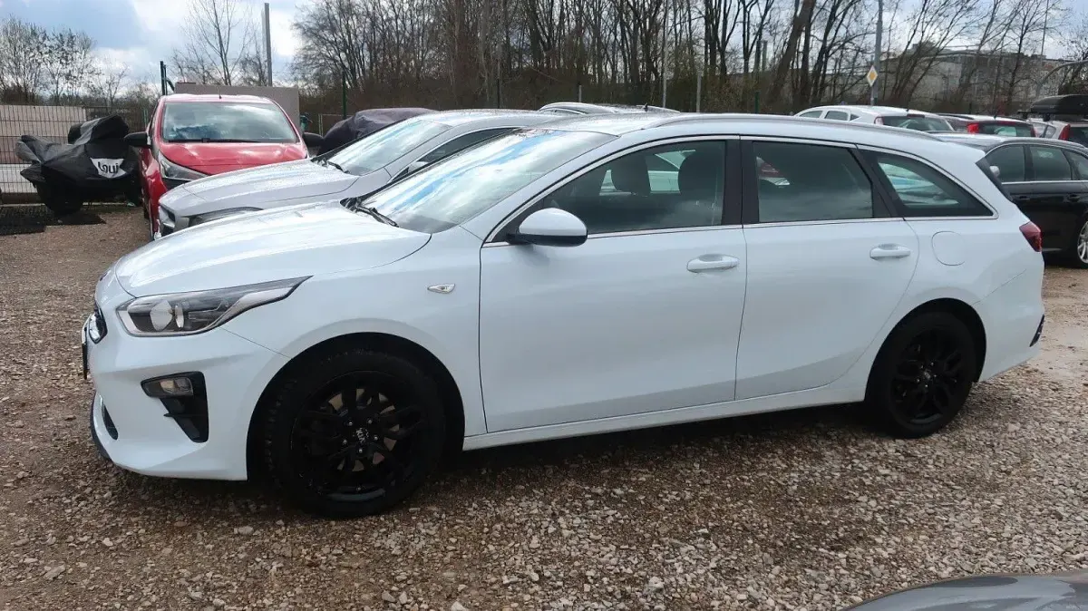 Gebraucht Kia Ceed Sportswagon 120 PS (88 kW) 2019 Weiß Kombi