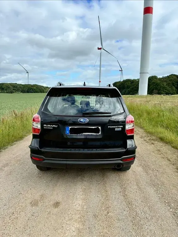 Gebraucht Subaru Forester Active 147 PS (108 kW) 2015 Schwarz SUV