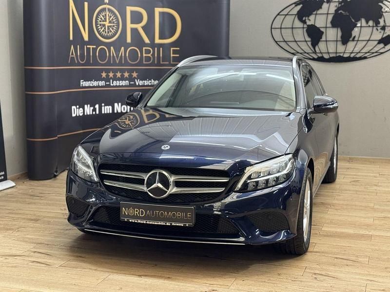 Cavansitblau metallic (metallic) Gebraucht 2020 Mercedes C200 Avantgarde Kombi | 22.889 € (Guter Preis) - Bild 1/3