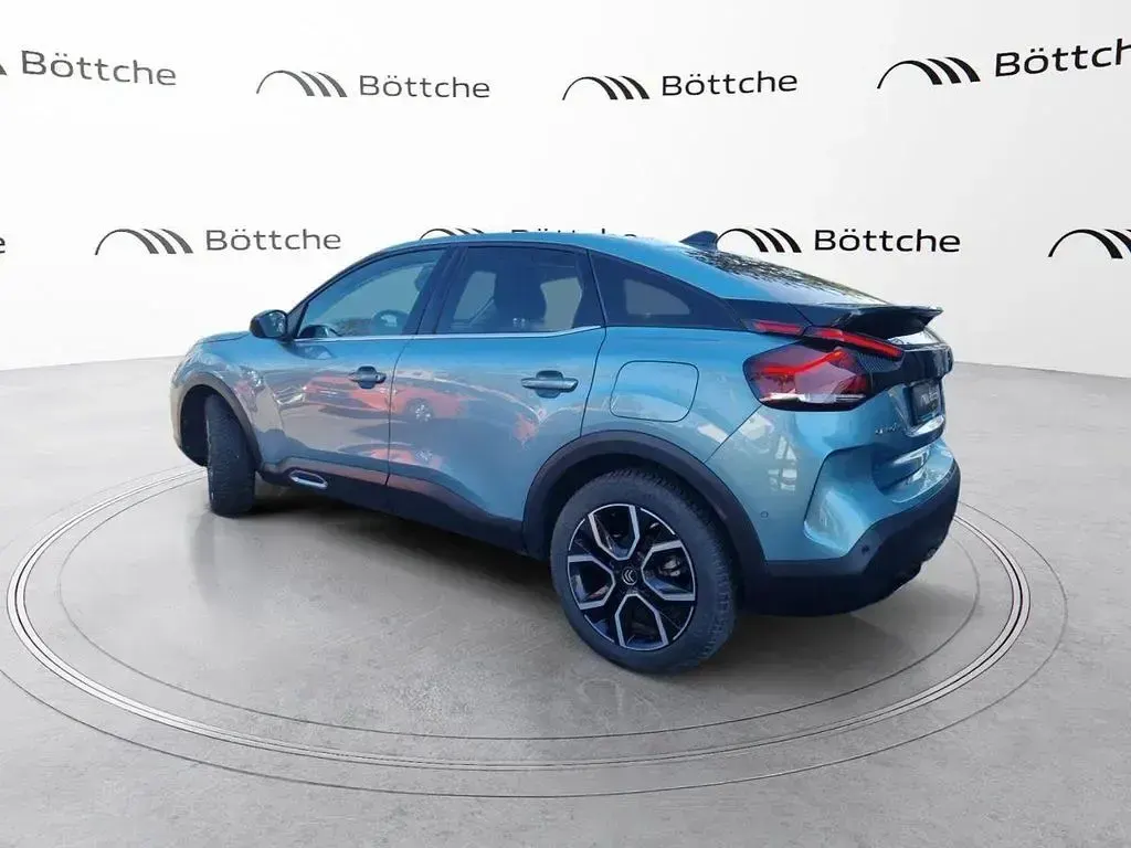 Gebraucht Citroën C4 Shine 131 PS (96 kW) 2023 Lackierung olbia blau/typ aussenverkleidung metalliclackierung SUV