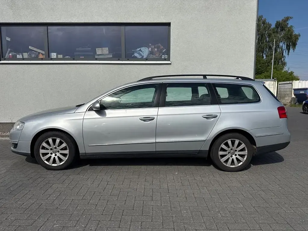 Gebraucht VW Passat Comfortline 140 PS (102 kW) 2010 Silber Kombi