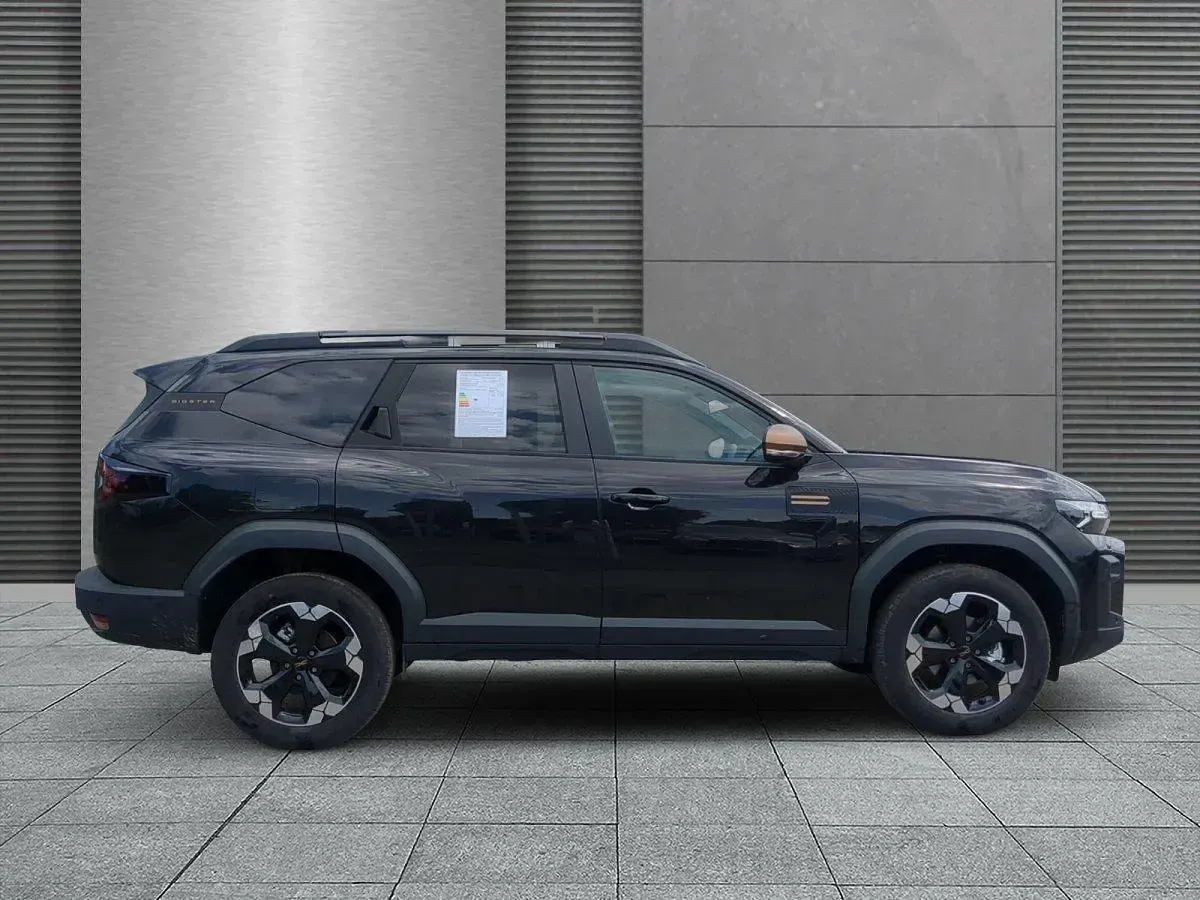 Neu Dacia Bigster Extreme 140 PS (102 kW) 2026 Schwarz (perlmuttschwarz) SUV
