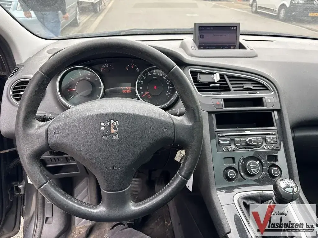Gebraucht Peugeot 5008 156 PS (114 kW) 2011 Grau Van / Kleinbus