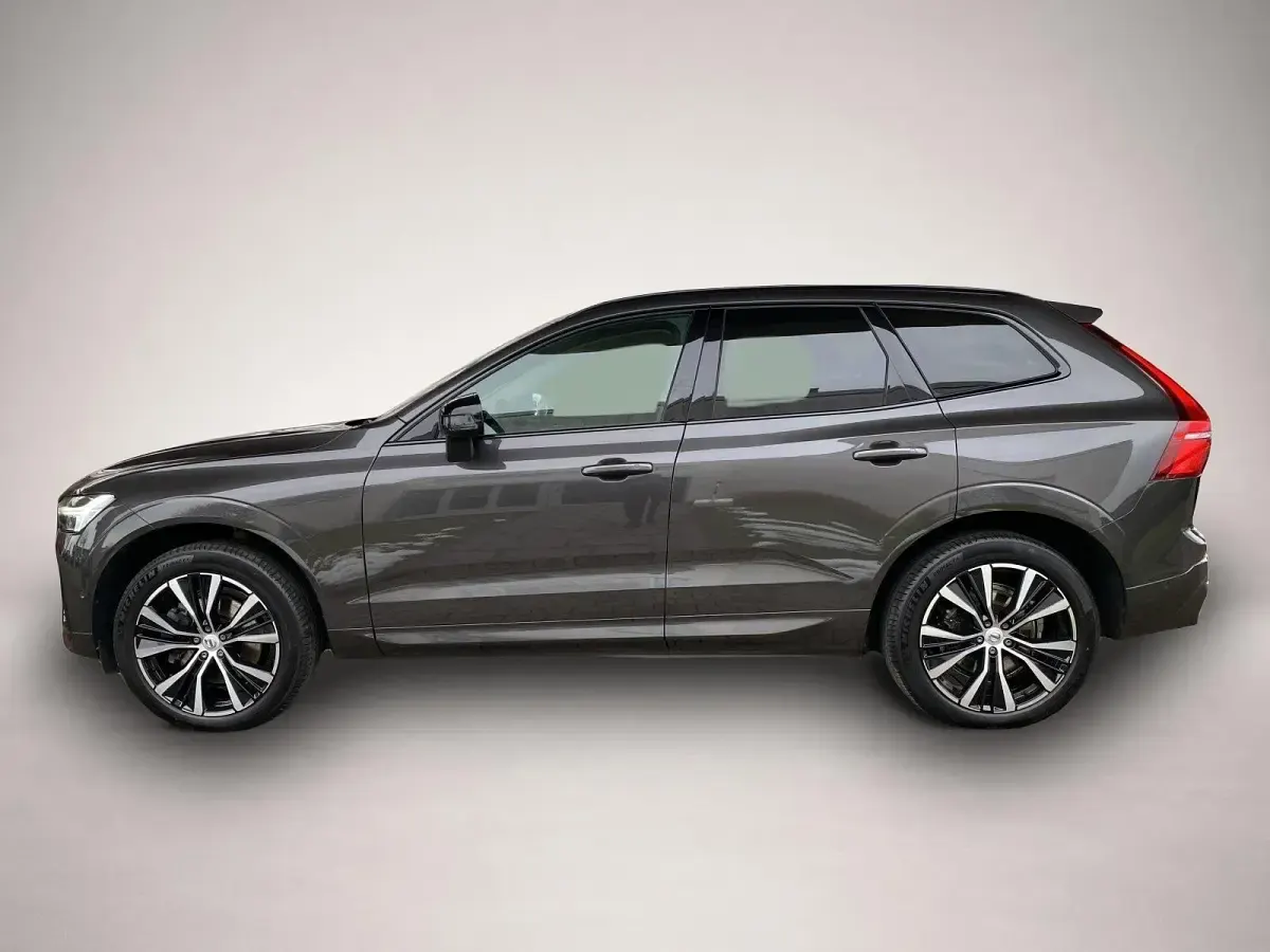 Gebraucht Volvo XC60 Ultimate 197 PS (144 kW) 2023 Manufacturer SUV