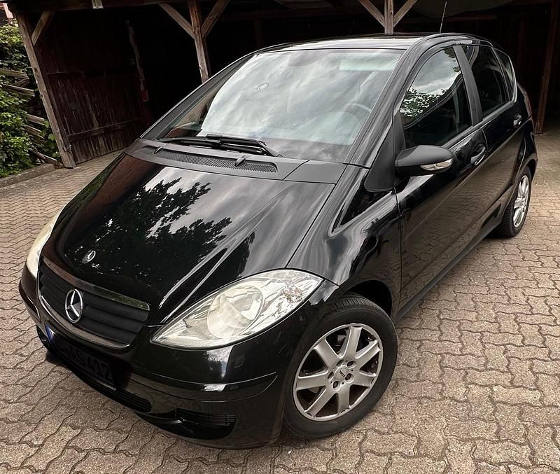 Schwarz Gebraucht 2005 Mercedes A150 Limousine | 1.900 € (Etwas zu teuer) - Bild 1/4