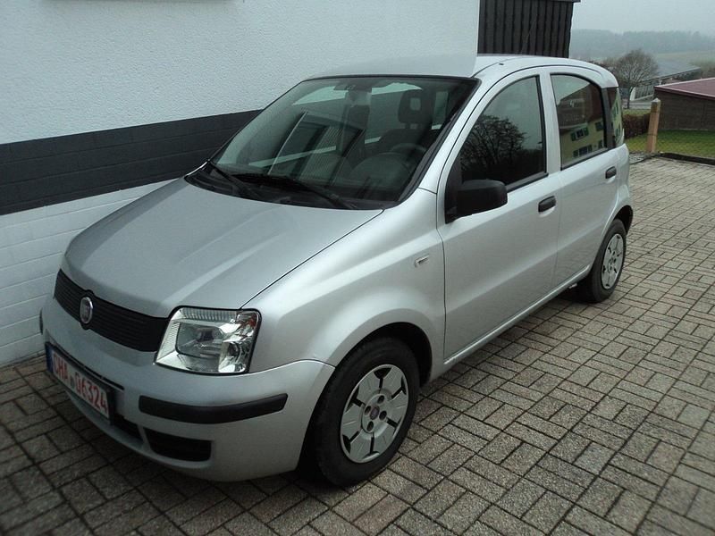 Silber Gebraucht 2009 Fiat Panda S Kleinwagen | 1.699 € (Superpreis) - Bild 1/4
