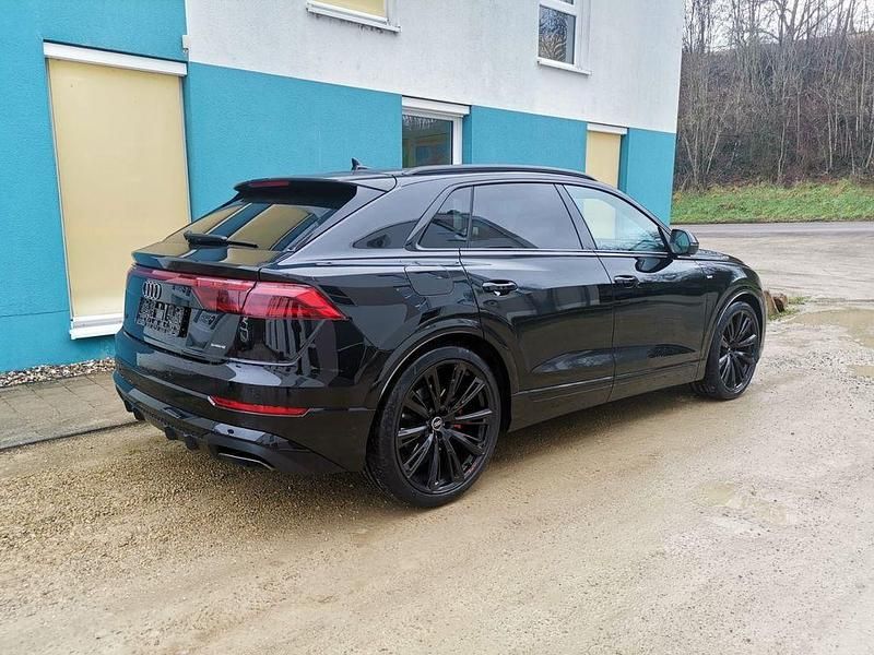 Neu Audi Q8 Sport 286 PS (210 kW) 2026 Schwarz SUV