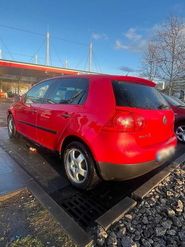 Gebraucht VW Golf V 75 PS (55 kW) 2006 Rot Kleinwagen