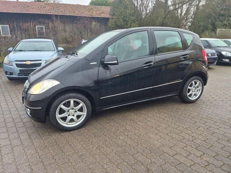 Gebraucht Mercedes A180 109 PS (80 kW) 2009 Schwarz Limousine