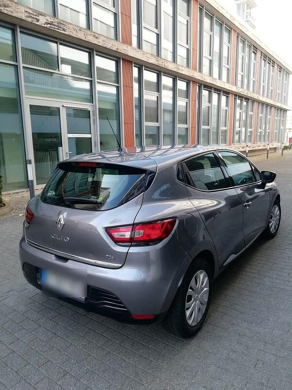 Gebraucht Renault Clio IV Dynamique 90 PS (66 kW) 2015 Kleinwagen