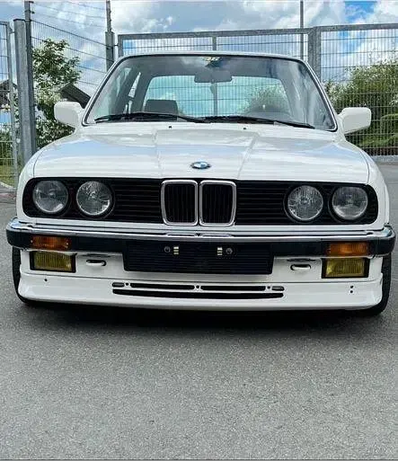 Gebraucht BMW 325 200 PS (147 kW) 1987 Weiß Coupé