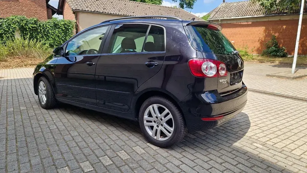 Gebraucht VW Golf Plus Cross Life 86 PS (63 kW) 2013 Schwarz Van / Kleinbus